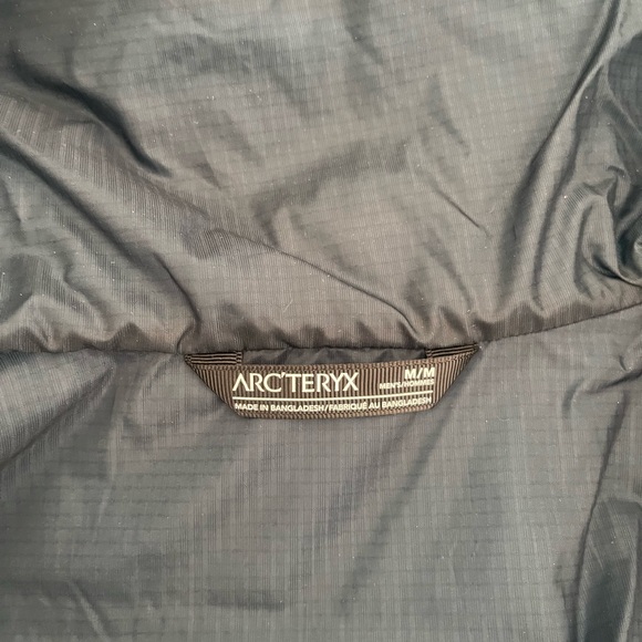 Arc‘teryx hood coat - Picture 3 of 6
